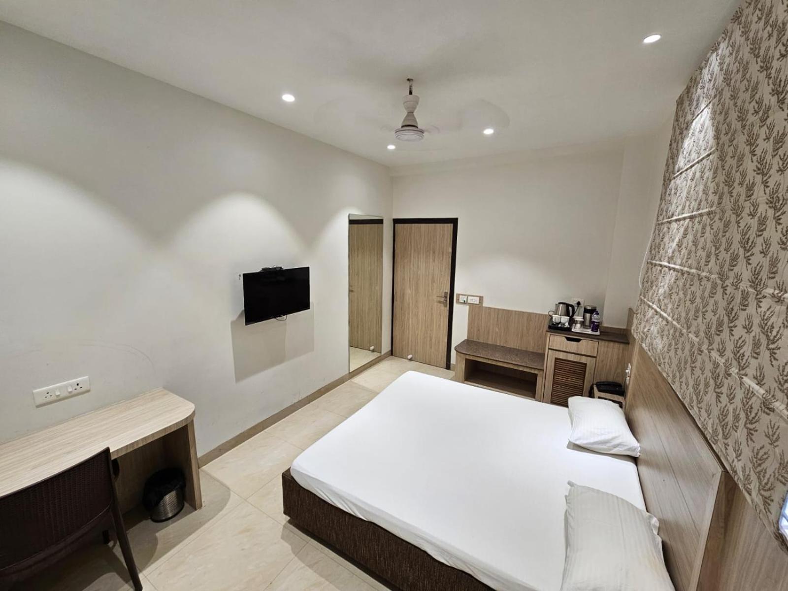 Hotel Bagla Atithi Banaras 瓦拉纳西 外观 照片