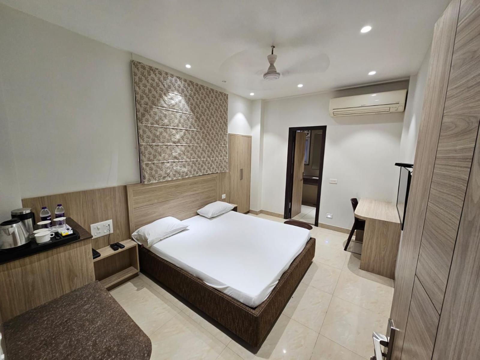 Hotel Bagla Atithi Banaras 瓦拉纳西 外观 照片