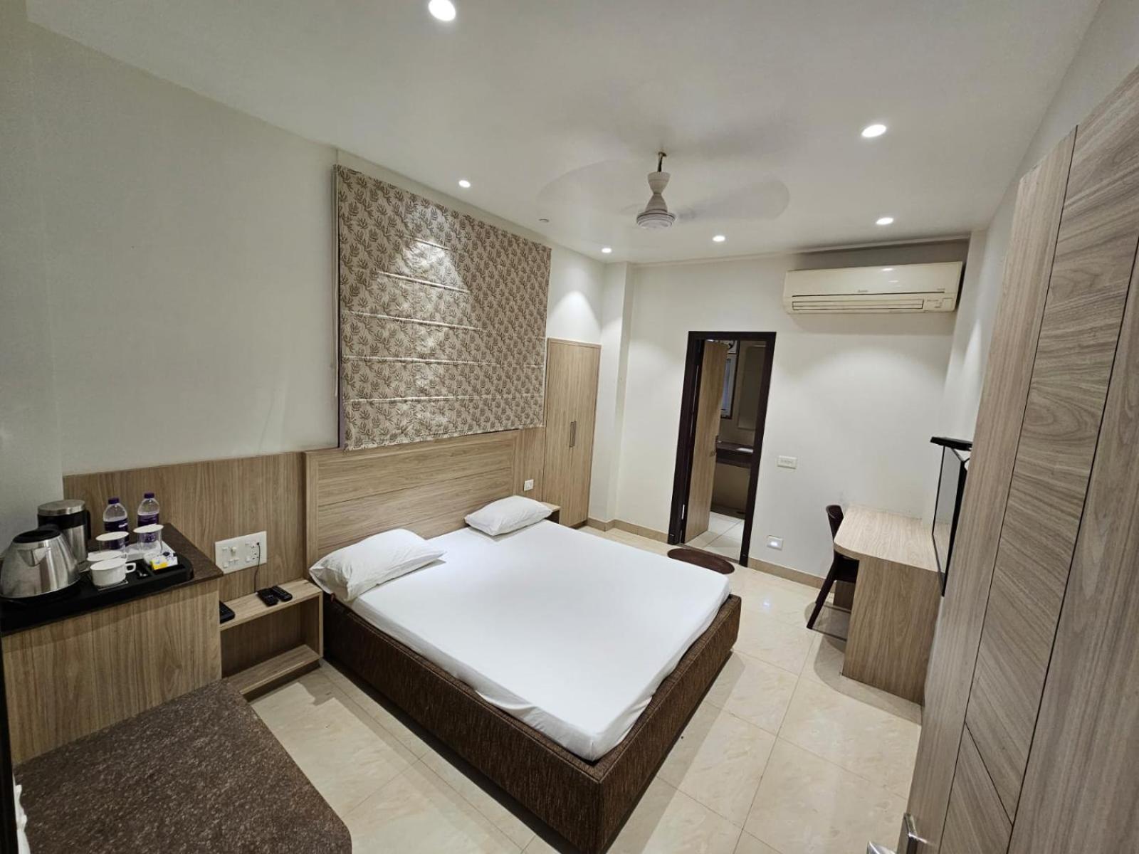 Hotel Bagla Atithi Banaras 瓦拉纳西 外观 照片